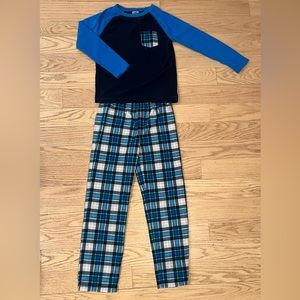 Lands End boys fleece pajama set